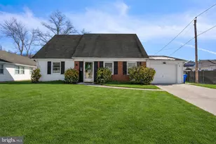 4 Hamilton Ln, Willingboro, NJ 08046 - Photo 1