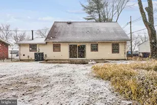 21 Glenview Ln, Willingboro, NJ 08046 - Photo 27