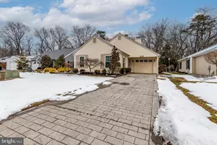 25 Scarborough Way, Southampton, NJ 08088 - Photo 5