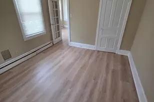 317 E Broad St, Palmyra, NJ 08065 - Photo 9