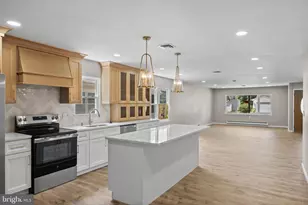 7 Sherwood Pl, Southampton, NJ 08088 - Photo 7
