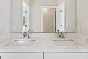 4 Elderberry Dr, Medford, NJ 08055 - Photo 27