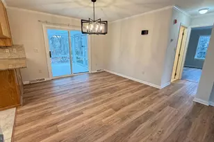 229 Washington St, Fieldsboro, NJ 08505 - Photo 9