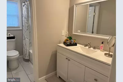 66 W Center Avenue, Maple Shade, NJ 08052 - Photo 13