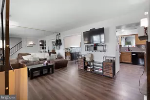 125 Sharrow Ln, Mount Laurel, NJ 08054 - Photo 3