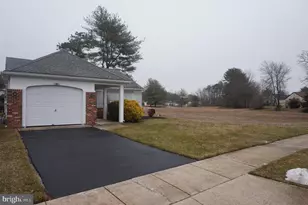 56 Stratford Rd, Southampton, NJ 08088 - Photo 3