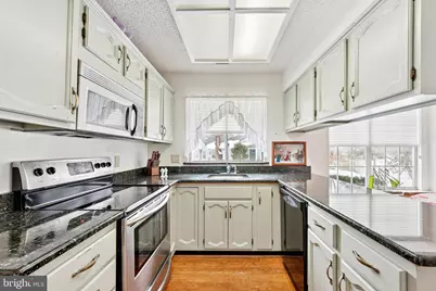 180 Buckingham Drive, Southampton, NJ 08088 - Photo 11