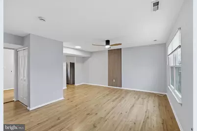 341 Clarkson Street, Burlington, NJ 08016 - Photo 3