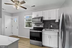 341 Clarkson St, Burlington, NJ 08016 - Photo 11