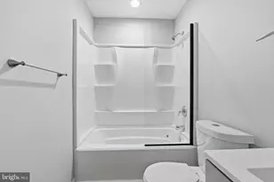 341 Clarkson St, Burlington, NJ 08016 - Photo 25