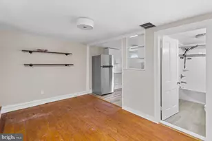 22 Thompson St, Bordentown, NJ 08505 - Photo 9