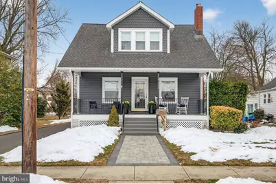 320 Glenwood Avenue, Burlington, NJ 08016 - Photo 1