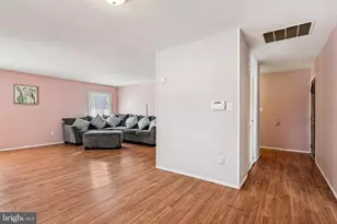 32 Millbrook Dr, Willingboro, NJ 08046 - Photo 9