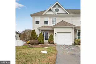 10 Stratford Ct, Burlington, NJ 08016 - Photo 1