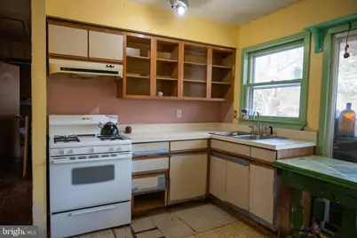 387 Lakehurst Road, Browns Mills, NJ 08015 - Photo 7