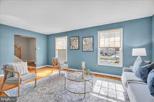 517 Perry Dr, Mount Laurel, NJ 08054 - Photo 3