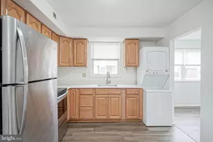 10 Florence Tollgate Pl, Burlington, NJ 08016 - Photo 3