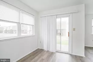 10 Florence Tollgate Pl, Burlington, NJ 08016 - Photo 11