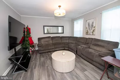 802 W Front Street, Florence, NJ 08518 - Photo 3