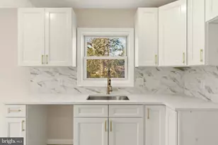 102 Dawn Dr, Mount Holly, NJ 08060 - Photo 11