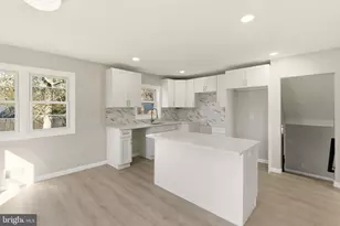 102 Dawn Dr, Mount Holly, NJ 08060 - Photo 7