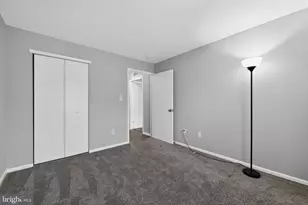 901 Saxony Dr, Mount Laurel, NJ 08054 - Photo 11