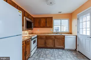 9 Westminster Dr S, Southampton, NJ 08088 - Photo 13