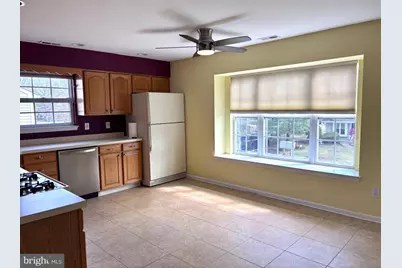 7708 Normandy Drive, Mount Laurel, NJ 08054 - Photo 5