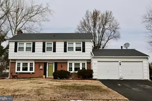 22 Tarpon Ct, Willingboro, NJ 08046 - Photo 1
