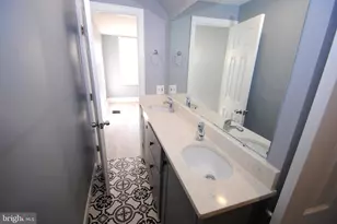 414 Lawrence St, Burlington, NJ 08016 - Photo 11