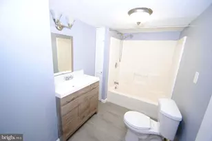 414 Lawrence St, Burlington, NJ 08016 - Photo 7