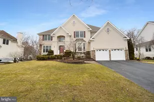 9 Foxcroft Way, Mount Laurel, NJ 08054 - Photo 1