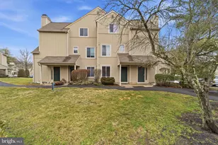 118 Woodlake Dr, Marlton, NJ 08053 - Photo 1