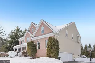 1 Cranbury Hill Ct, Mount Laurel, NJ 08054 - Photo 3