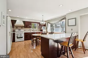 24 Whitechapel Dr, Mount Laurel, NJ 08054 - Photo 11