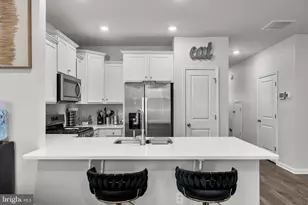 25 Katherine Dr, Burlington, NJ 08016 - Photo 7