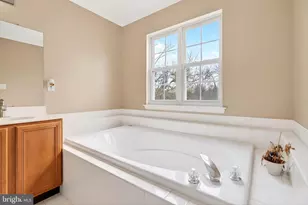 14 Wood View Dr, Mount Laurel, NJ 08054 - Photo 39