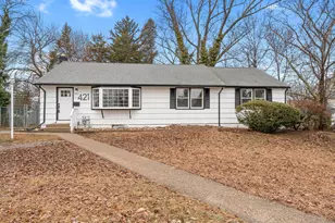 421 Lee Ave, Beverly, NJ 08010 - Photo 1