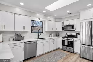 54 Manchester, Mount Holly, NJ 08060 - Photo 17