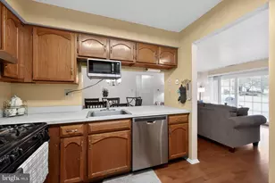 5305 Adelaide Dr, Mount Laurel, NJ 08054 - Photo 15