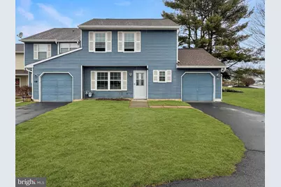 20 Berkshire Court, Bordentown, NJ 08505 - Photo 1