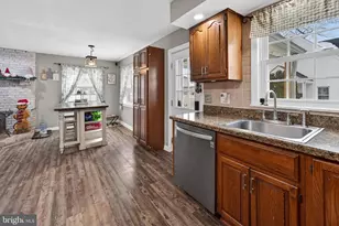 115 S Walnut Ave, Maple Shade, NJ 08052 - Photo 13