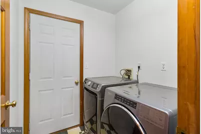 20 Bunting Bridge Road, Cookstown, NJ 08511 - Photo 11