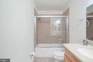 401 Jamestown Ct, Mount Laurel, NJ 08054 - Photo 19