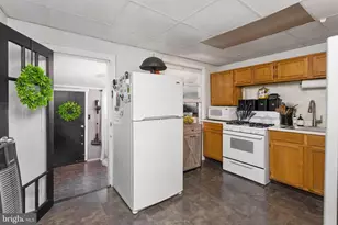 51 Mary St, Bordentown, NJ 08505 - Photo 11