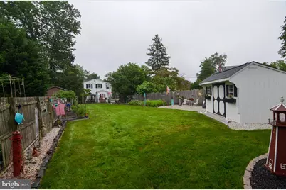 124 E Burlington Street, Bordentown, NJ 08505 - Photo 35