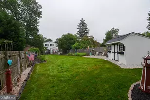 124 E Burlington St, Bordentown, NJ 08505 - Photo 35