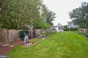 124 E Burlington St, Bordentown, NJ 08505 - Photo 33