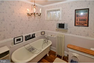 124 E Burlington Street, Bordentown, NJ 08505 - Photo 29