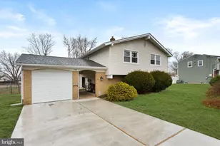 707 Parry Blvd, Cinnaminson, NJ 08077 - Photo 1